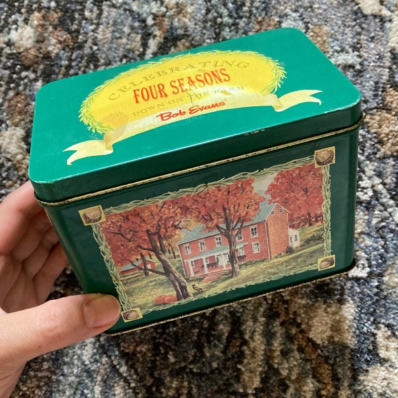 Vintage Other - Vintage Bob Evans Four Seasons Tin Recipe Box
